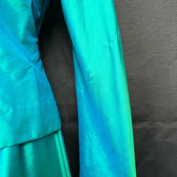 Betty Thai Silk Bangkok Thailand 2 Piece - Picture 7 of 10